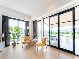 Luxury Water Villa in Harderwold With Jetty