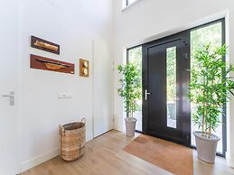 Luxury Water Villa in Harderwold With Jetty