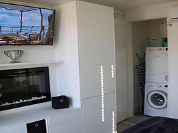 Exclusive Villa With Boat Terrace