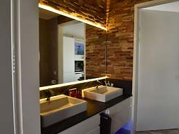 Exclusive Villa With Boat Terrace