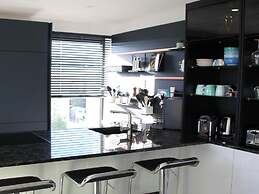 Exclusive Villa With Boat Terrace