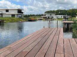 Villa w/ Hot Tub & Jetty