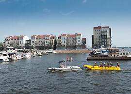 Villa w/ Hot Tub & Jetty
