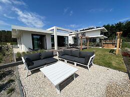 Villa w/ Hot Tub & Jetty
