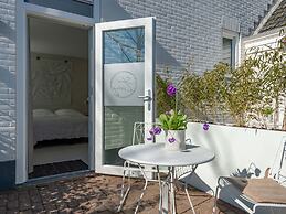 Romantic Holiday Home in Oostkapelle Near the Beach