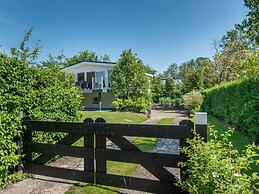 Majestic Holiday Home in Kamperland With Garden