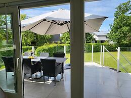 Majestic Holiday Home in Kamperland With Garden