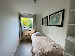 Majestic Holiday Home in Kamperland With Garden