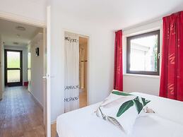 Detached Bungalow in Kamperland Near sea