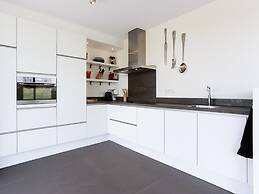 Modern Holiday Home in Kamperland With Garden