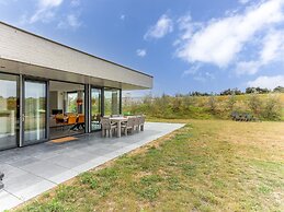 Modern Holiday Home in Kamperland With Garden