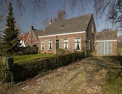 Pleasaing Holiday Home in Oostkapelle With Garden