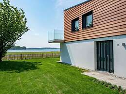 Detached Villa With Views Over Lake Veere