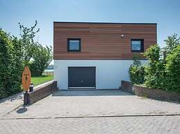 Detached Villa With Views Over Lake Veere