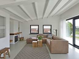 Detached Villa With Views Over Lake Veere