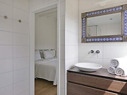 Detached Villa With Views Over Lake Veere