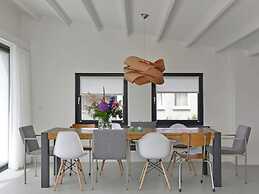 Detached Villa With Views Over Lake Veere