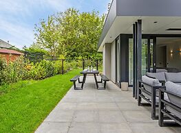Apartment Near North Sea Beach