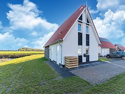 Detached Villa With View, Garden and Privacy