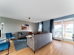 Detached Villa With View, Garden and Privacy