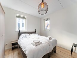 Home: Steps From Sea & Relaxation