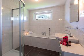 Modern Villa on the Shores of Lake Veere