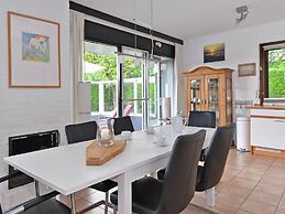 Modern Bungalow With Panoramic Views Across Veerse Meer Lake