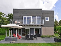 Holiday Home Cederlaan in Kamperland
