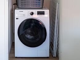 Cozy Retreat With Parking and Charging