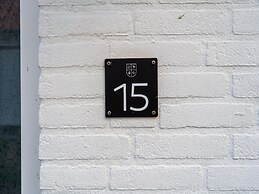 Cozy Retreat With Parking and Charging