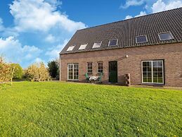 Holiday Home in Sint Kruis With a Garden