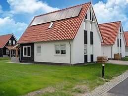 Modern Holiday Home in Scherpenisse With Garden