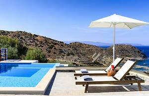 Mochlos Harbour View - 3 bed Villa With sea Views