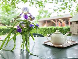 Quaint Chalet in Uden With Terrace