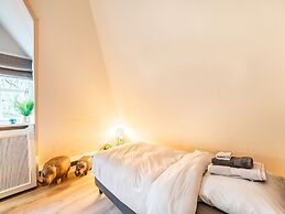 Beautiful Villa in Drunen With Private Heated Pool
