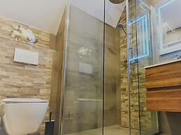Beautiful Villa in Drunen With Private Heated Pool