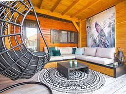 Ibiza Style Chalet With Lounge Terrace