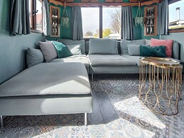 Ibiza Style Chalet With Lounge Terrace