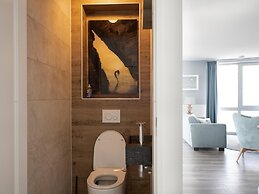 Stylish Apartment With sea View
