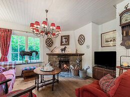 Beautiful Holiday Home in Baarle-nassau With Garden