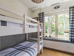 Beautiful Holiday Home in Baarle-nassau With Garden