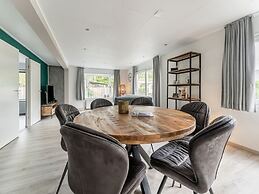 Charming Holiday Home in Kaatsheuvel Near Efteling
