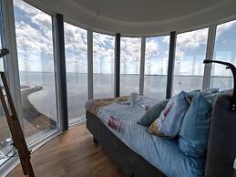 Premium Apartment With Covered Terrace