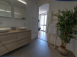 Premium Apartment With Covered Terrace