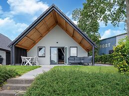 Beautiful House in Kerkdriel on the Waterfront