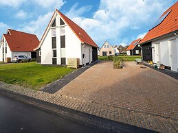 Holiday Home in Scherpenisse With Garden