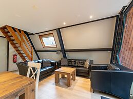 Woodland Bungalow w/ BBQ