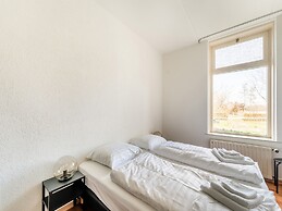 Spacious Farmhouse in Silvolde With Garden