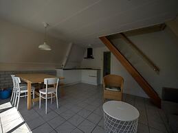 Cosy Holiday Home in Eerbeek With Balcony/terrace