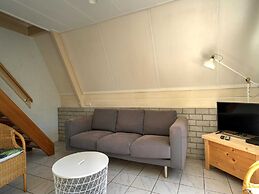 Cosy Holiday Home in Eerbeek With Balcony/terrace